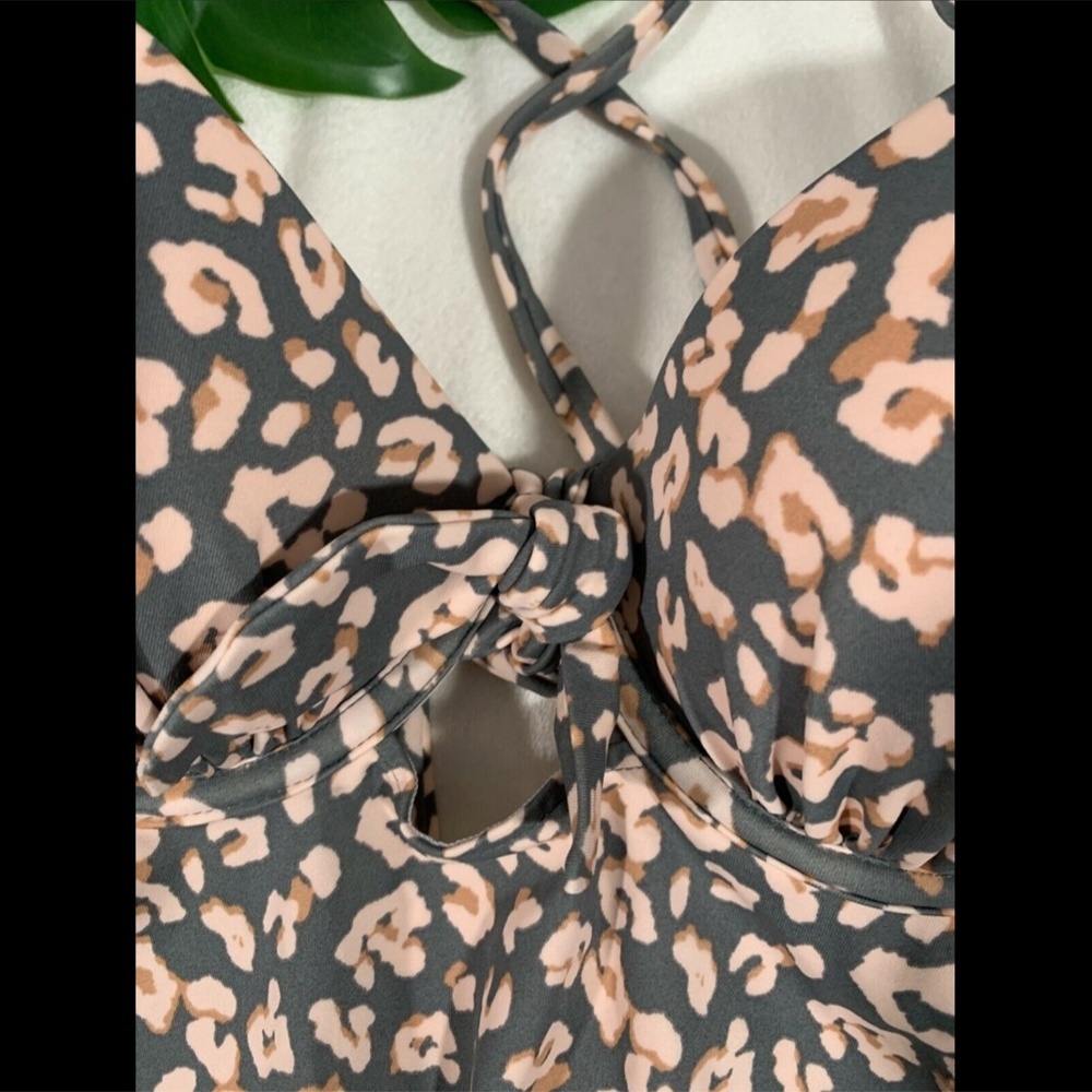 NWT $40 Shade & Shore Cabana‎ Light Lift Tie Front Tankini Top [SZ 32D ] - Picture 6 of 13